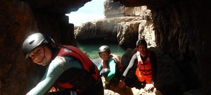 21688-coasteering-for-families-in-the-algarve-1692114138