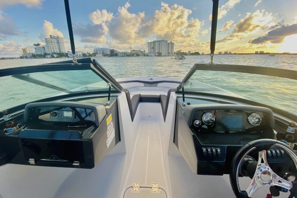 22484-sunset-boat-tour-in-miami-1699181782