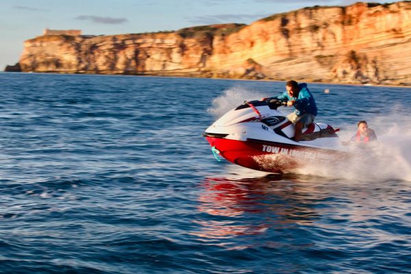 2322-cover-for-jet-ski-in-nazare-1575397952