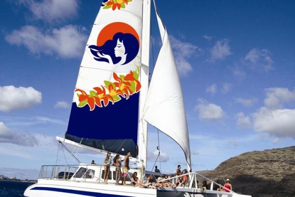 24245-sailing-catamaran-tour-in-hawaii-1701684584