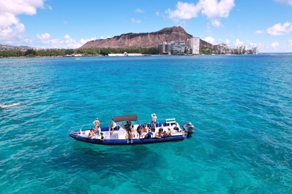 24354-snorkeling-in-waikiki-1701973106