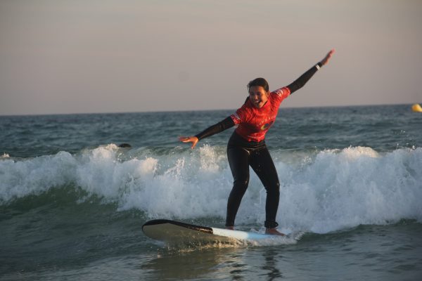 24697-surf-lesson-in-armacao-de-pera-1704709956