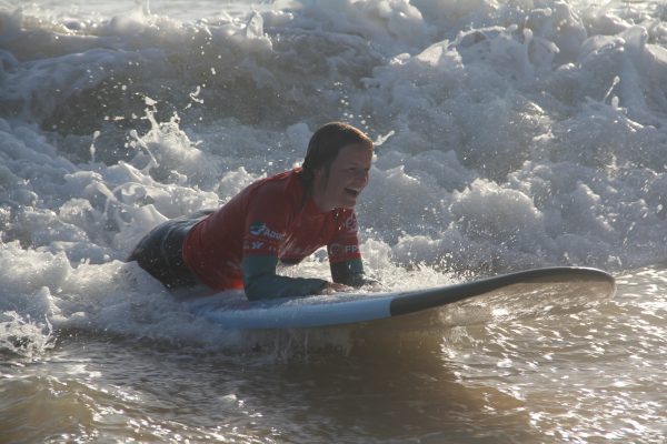 24698-surf-lesson-in-armacao-de-pera-1704709956