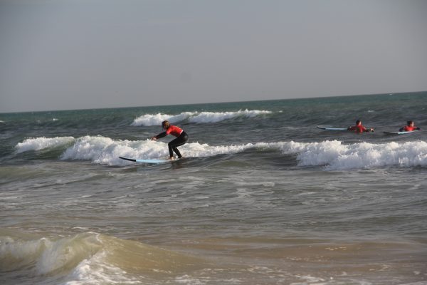 24700-surf-lesson-in-armacao-de-pera-1704709957