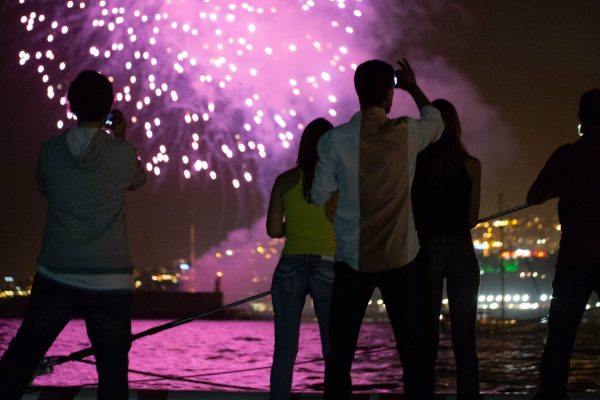 2549-cover-for-new-year-s-eve-in-madeira-on-a-catamaran-1580759139