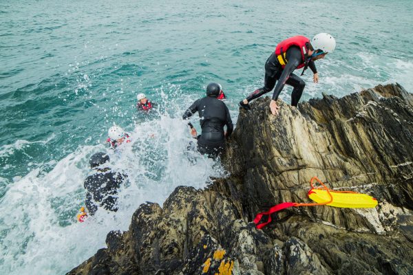 25850-cornwall-coasteering-1711008632