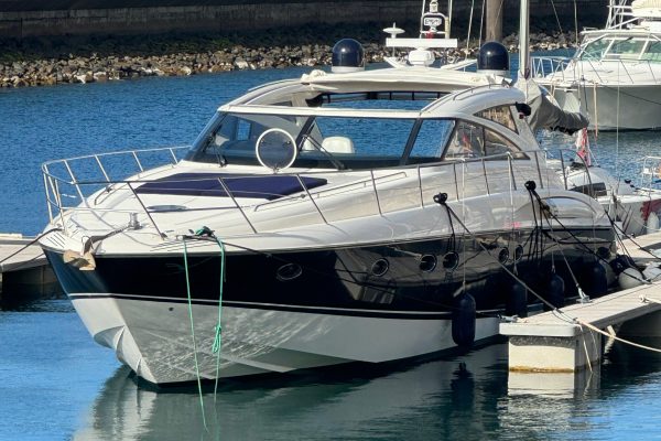 26263-madeira-yacht-charter-to-porto-santo-island-1713787497