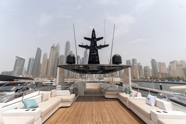 27005-yacht-rental-in-dubais-undeck-1720166872