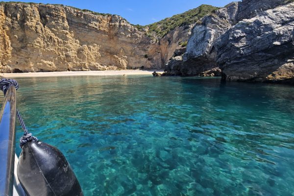 27205-boat-tour-along-sesimbra-coast-1722229464