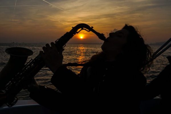 2966-sunset-sailing-tour-with-live-music-in-barcelona-1575398275