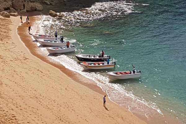 297-boats-on-the-beach-of-carvoeiro-1578403589