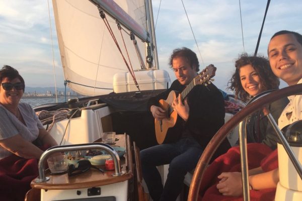 3301-sunset-boat-tour-with-live-music-in-barcelona-1575398436