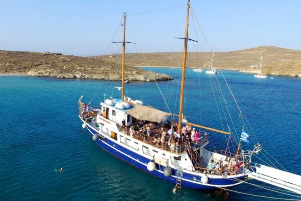 3554-come-on-board-of-the-mykonos-cruise-1679412985