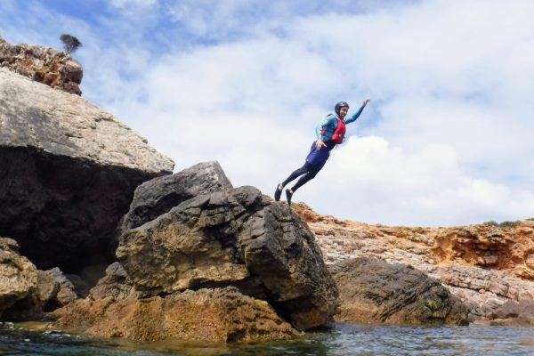 3973-coasteering-algarve-1575398747