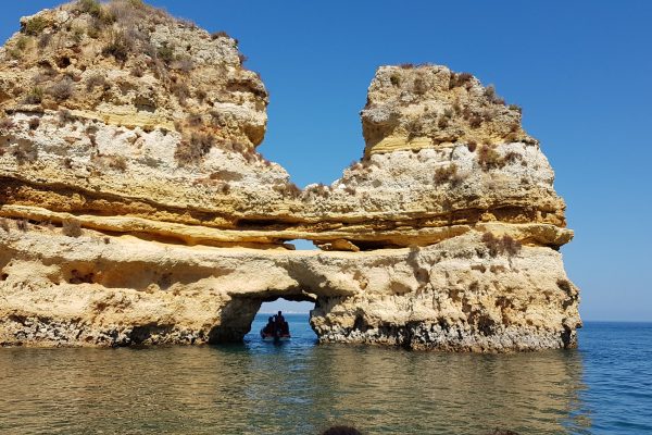 4475-get-to-know-the-famous-ponta-da-piedade-1575398944