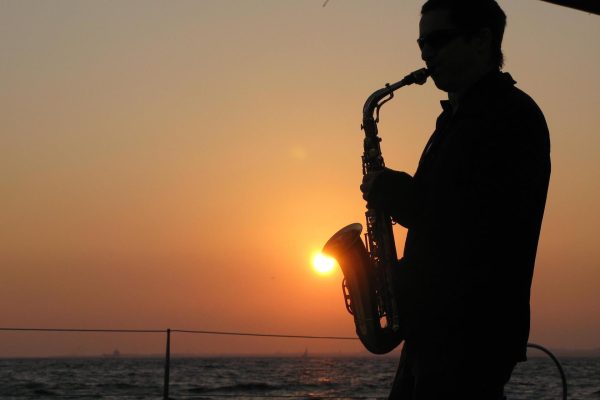 4801-saxophone-music-barcelona-1575399104