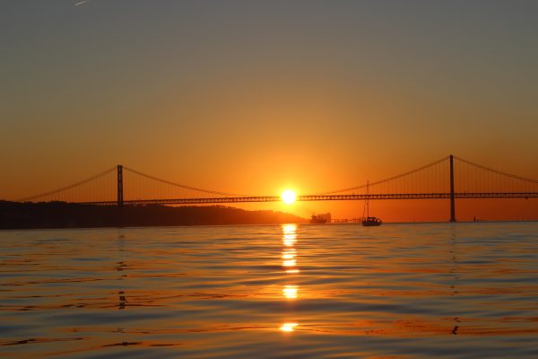 4989-sunset-sailing-lisbon-1578499134