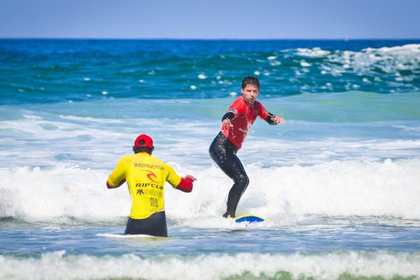 6503-have-a-fun-time-surfing-in-newquay-1675853354