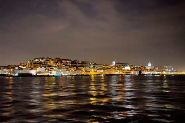 6597-lisbon-s-hills-by-night-from-the-river-1610984852