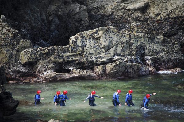 7197-coasteering-in-newquay-is-a-lot-of-fun-with-a-group-1675852862