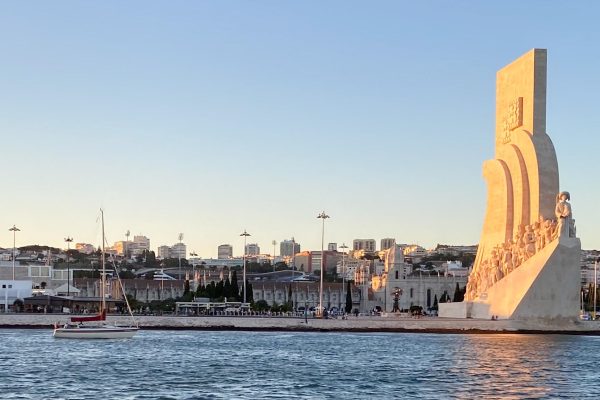 7415-enjoy-a-sunset-in-lisbon-on-a-private-boat-1620139707