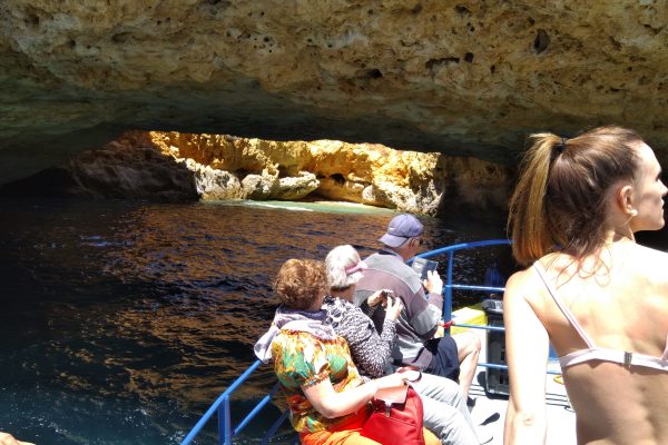 7581-tourist-trip-to-the-benagil-caves-1625596093