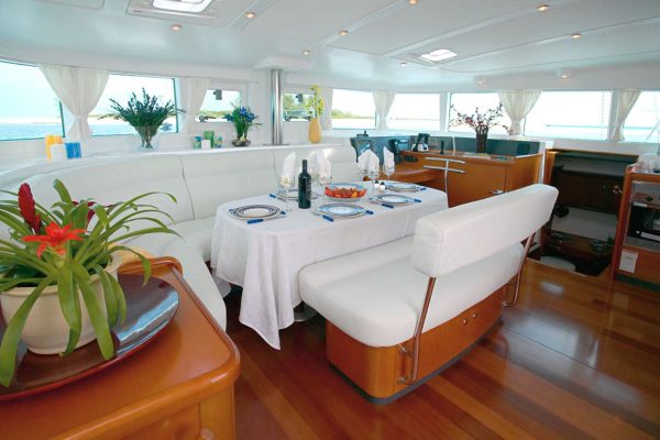 8684-dining-room-catamaran-1645531022