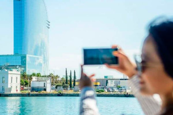 8871-barcelona-sky-and-sailing-waterfront-1647861116