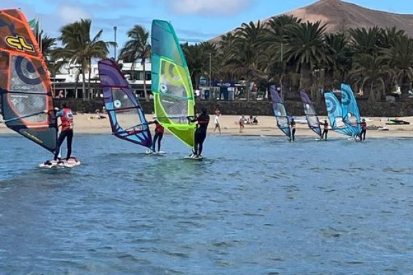 8894-windsurfing-lesson-1647878997