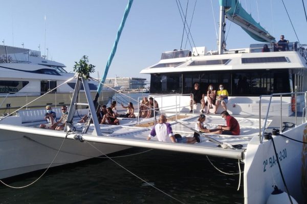 8987-afternoon-boat-party-valencia-1648566576