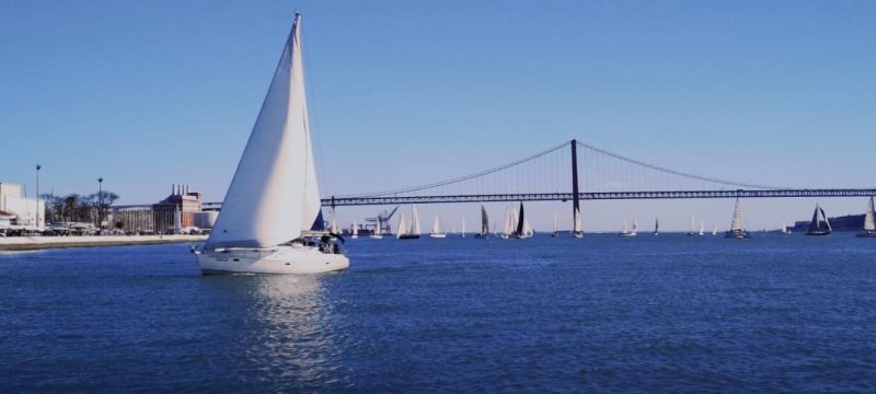 9240-private-lisbon-city-sightseeing-cruise-by-boat-1651152147