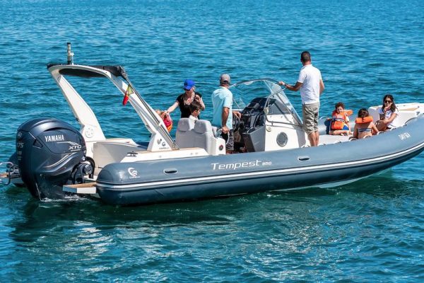 9846-private-motorboats-in-lagos-1656513999