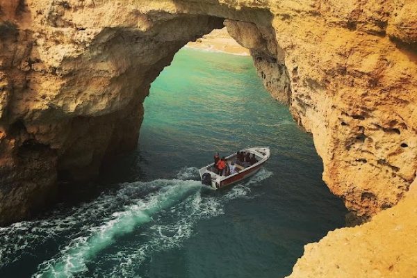 Private boat tour to Benagil from Armação de Pêra