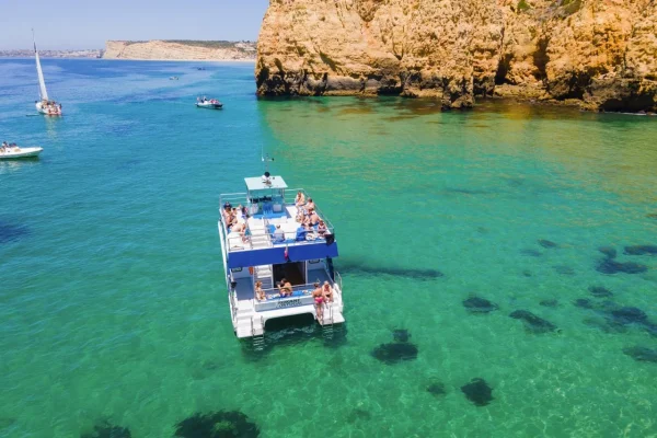 Coastal boat tour in Lagos 3