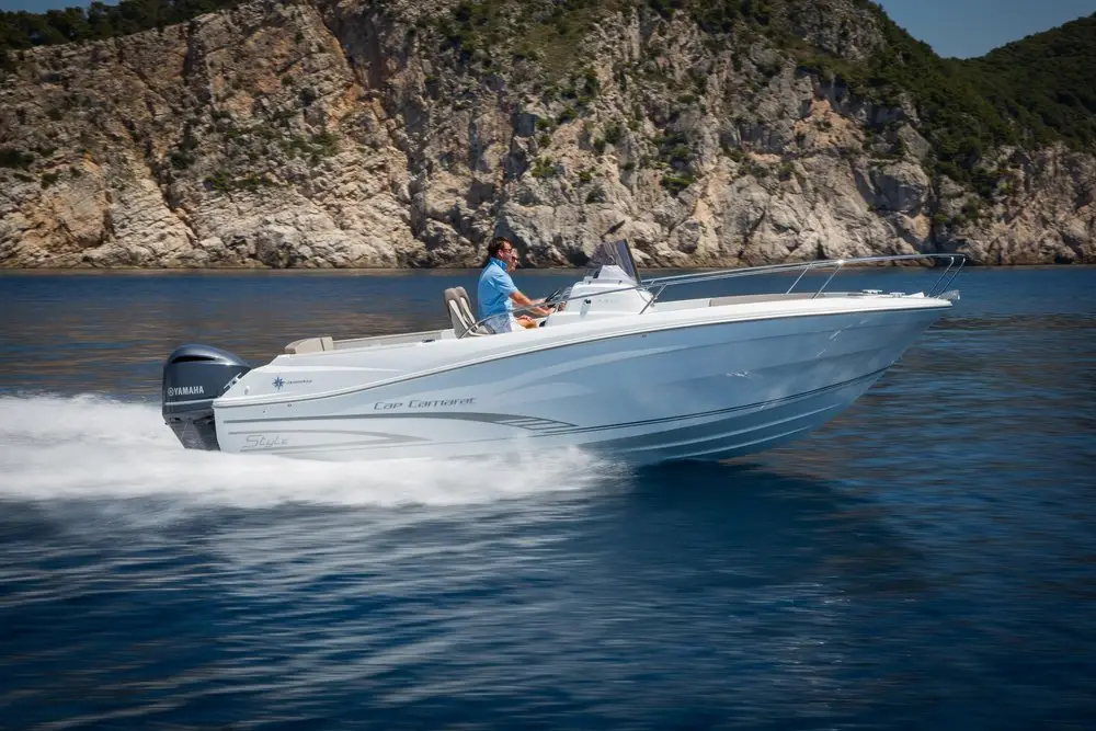 Motorboat Rental in Portimão with skipper